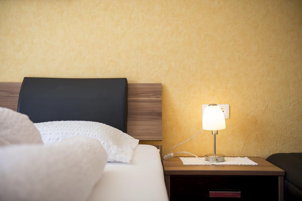 Hotel Sonnenberg Silandro Pokój zdjęcie